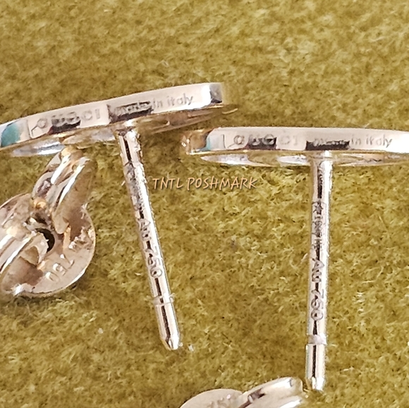 Gucci 18K Gold Double G Earings. - Picture 8 of 12